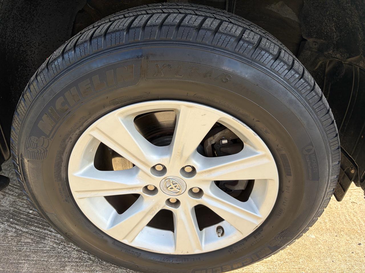 Toyota Highlander  2012