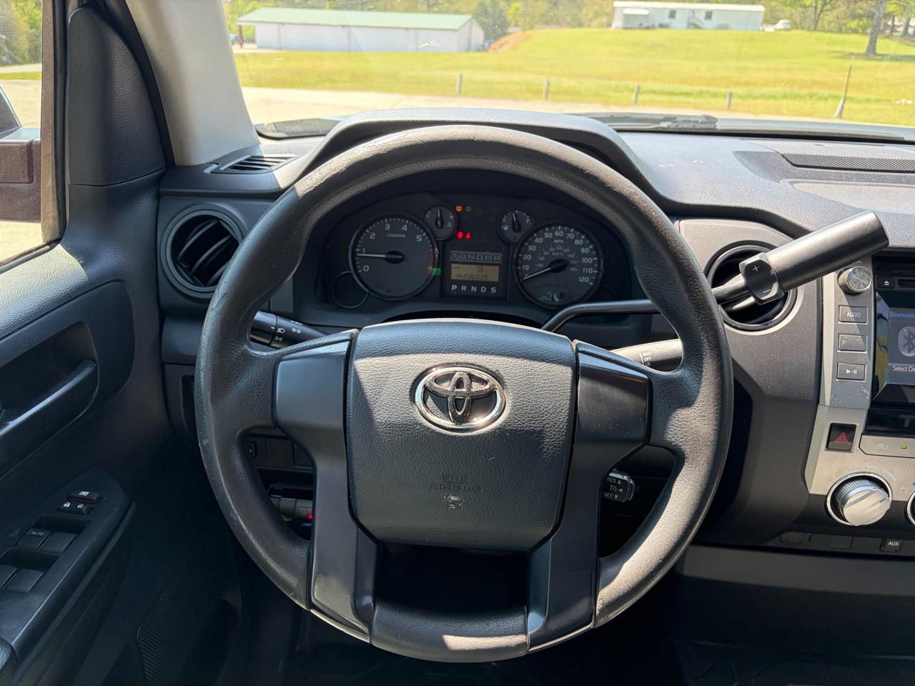 Toyota Tundra SR 4.0L V6 Double Cab 2WD 2014