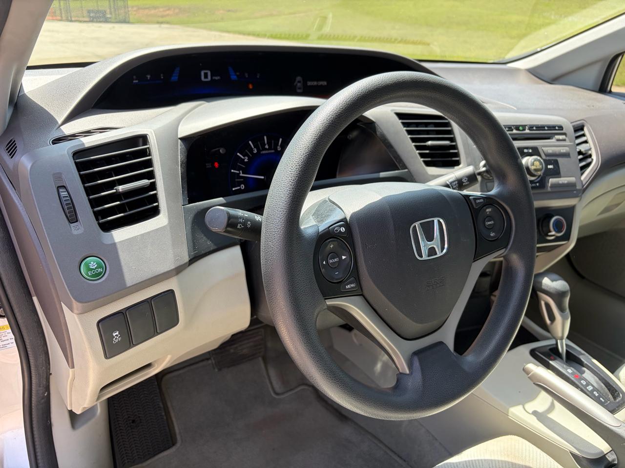 Honda Civic LX Sedan 5-Speed AT 2012