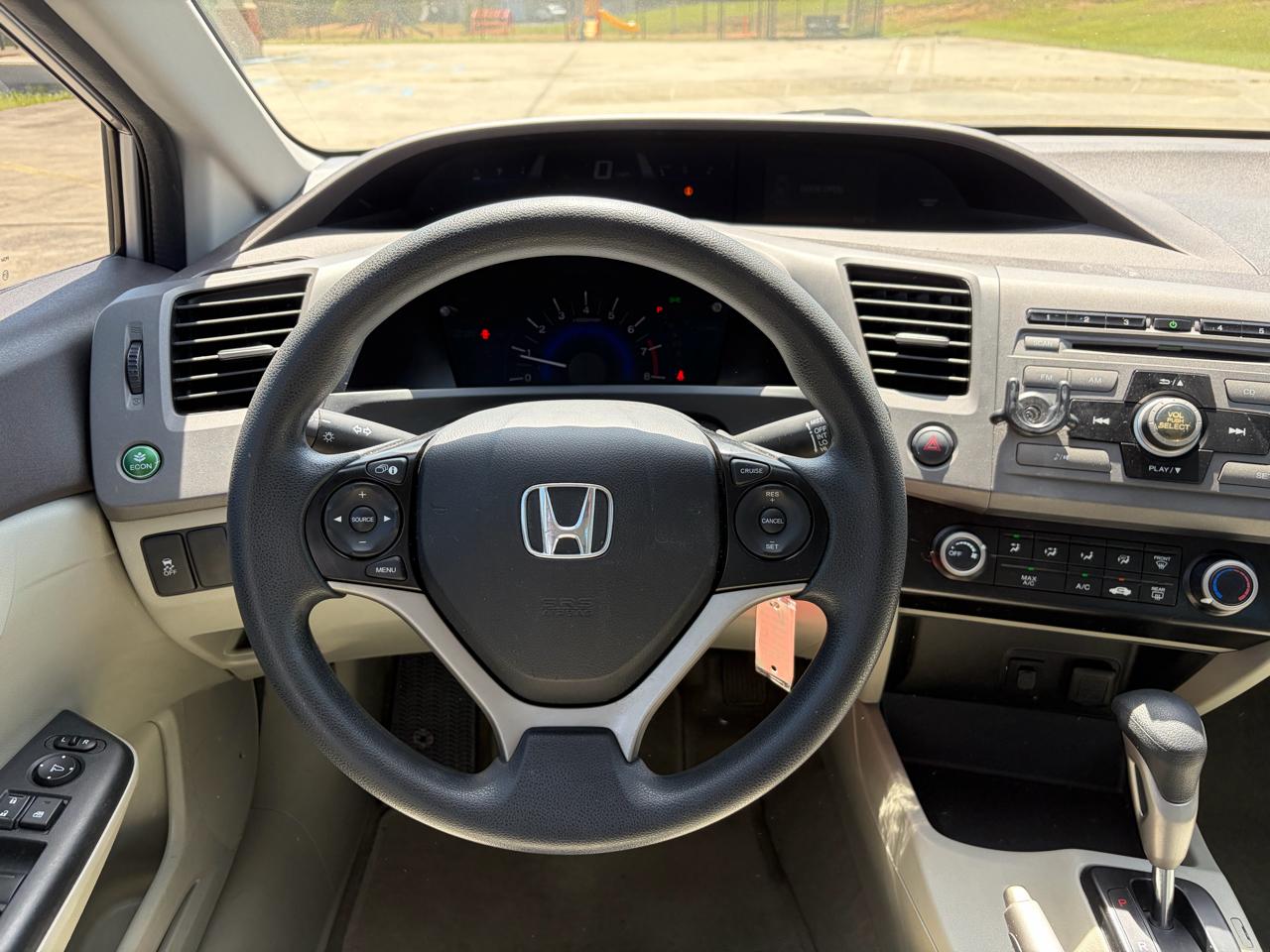 Honda Civic LX Sedan 5-Speed AT 2012