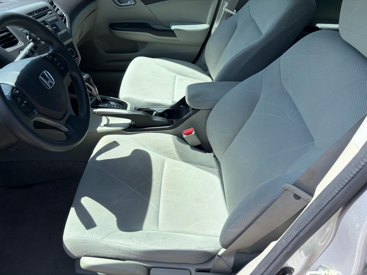 Honda Civic LX Sedan 5-Speed AT 2012