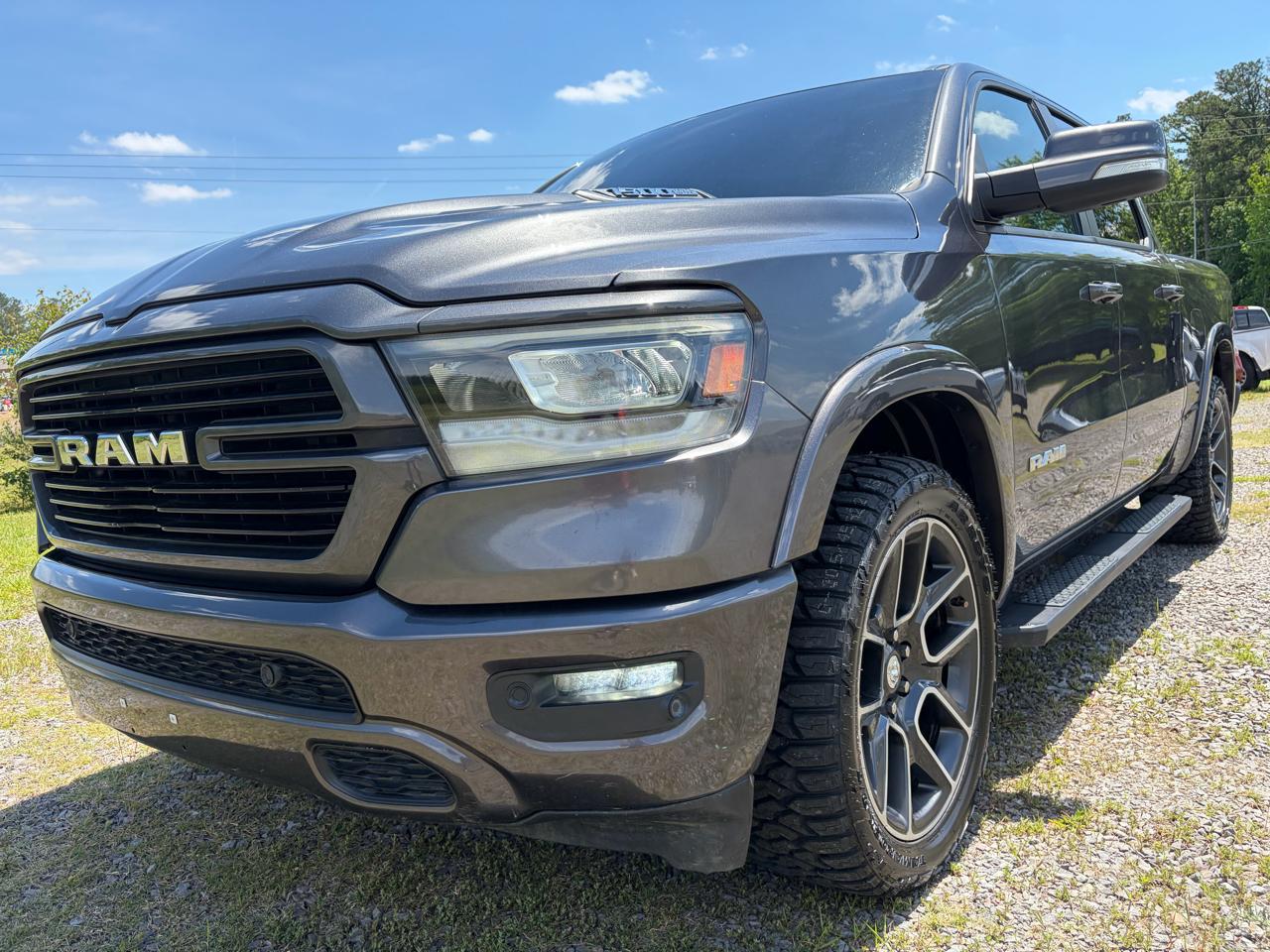 RAM 1500 Laramie Crew Cab SWB 4WD 2020