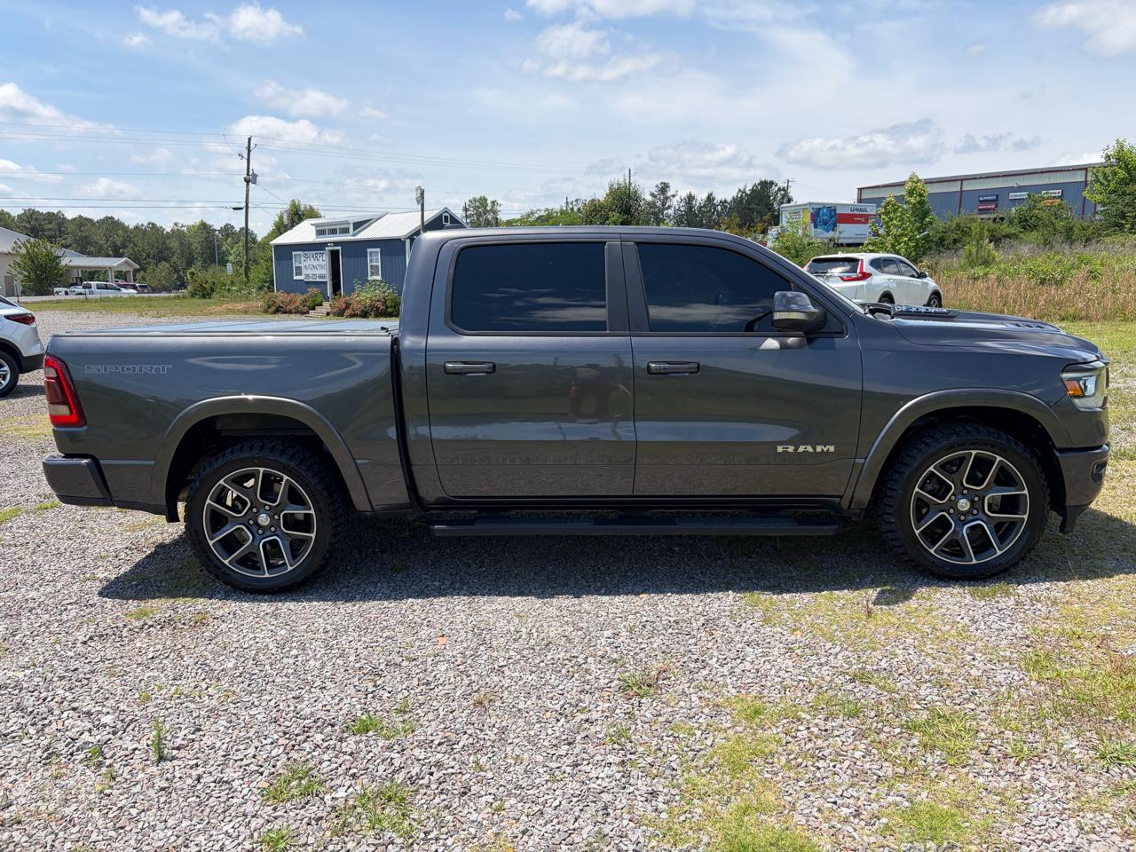 RAM 1500 Laramie Crew Cab SWB 4WD 2020