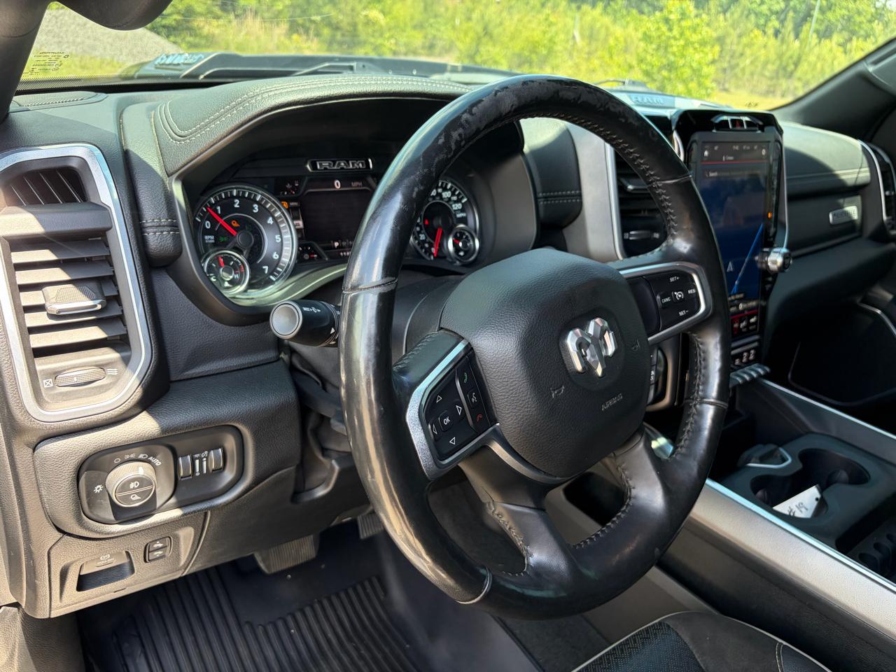 RAM 1500 Laramie Crew Cab SWB 4WD 2020