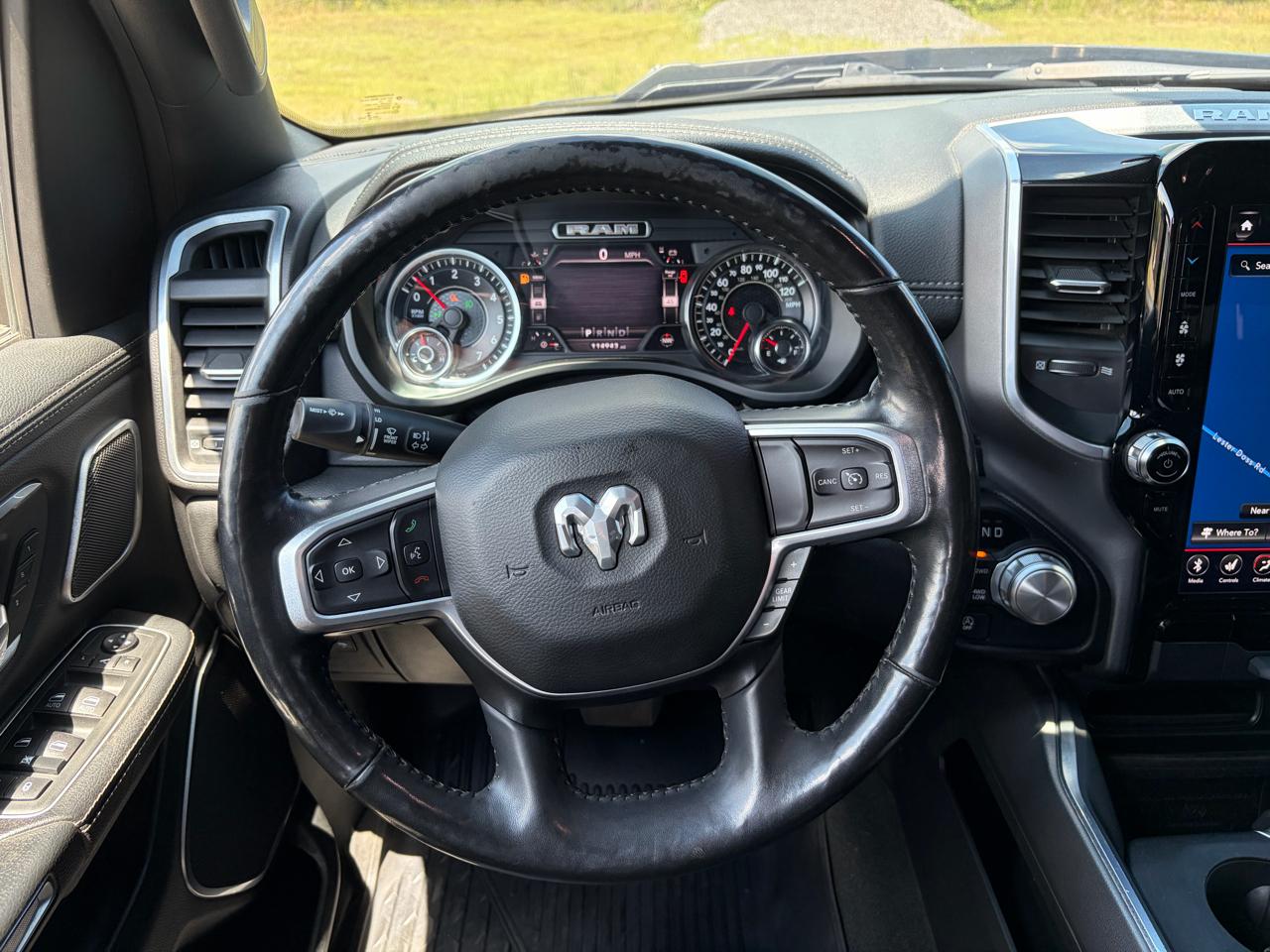 RAM 1500 Laramie Crew Cab SWB 4WD 2020