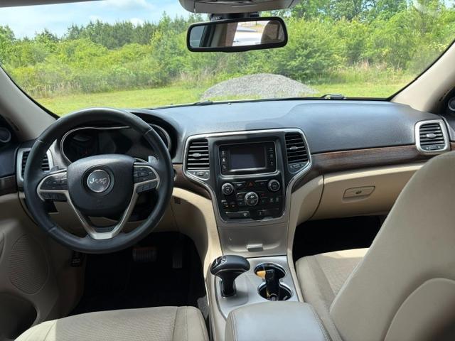 Jeep Grand Cherokee Laredo 2WD 2014