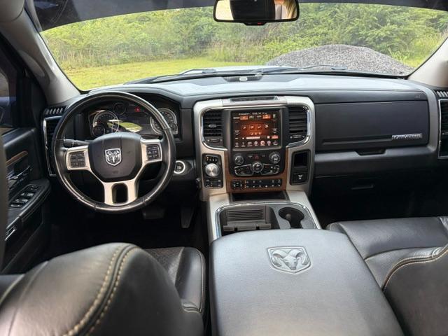 RAM 1500 Laramie Crew Cab SWB 4WD 2016
