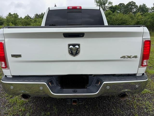 RAM 1500 Laramie Crew Cab SWB 4WD 2016