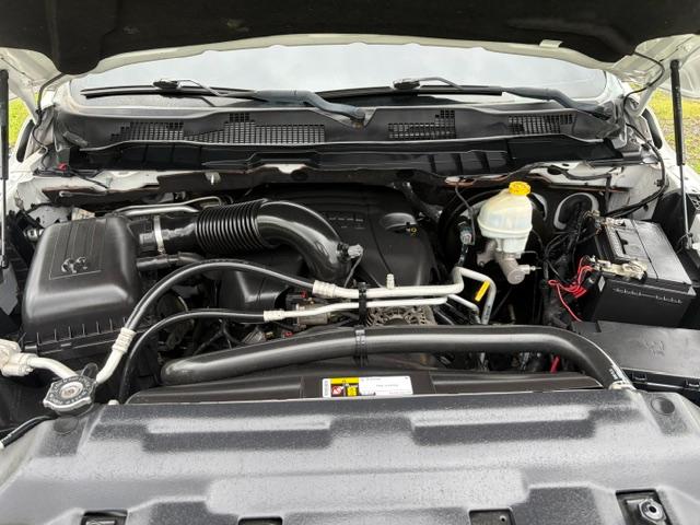 RAM 1500 Laramie Crew Cab SWB 4WD 2016