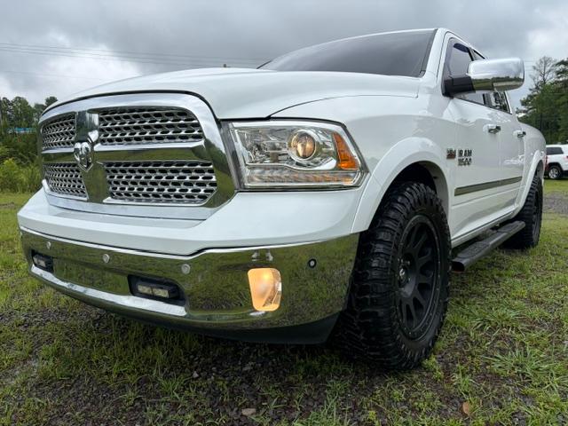 RAM 1500 Laramie Crew Cab SWB 4WD 2016