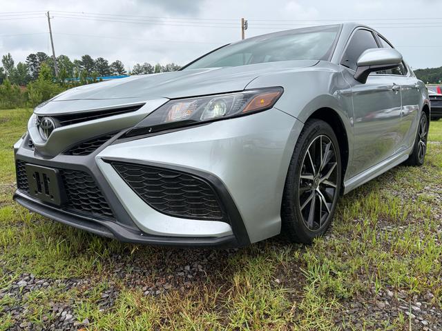 2021 Toyota Camry SE FWD