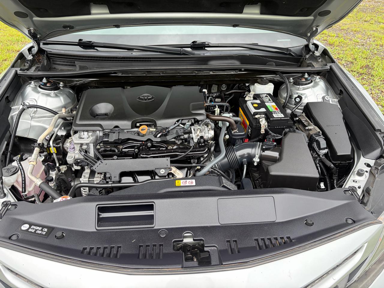 Toyota Camry SE 2021