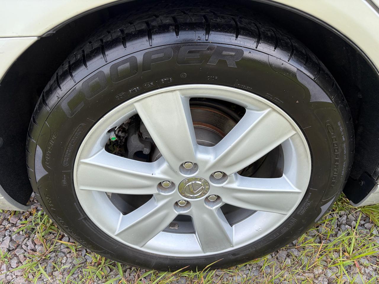Lexus ES 330 Sedan 2005