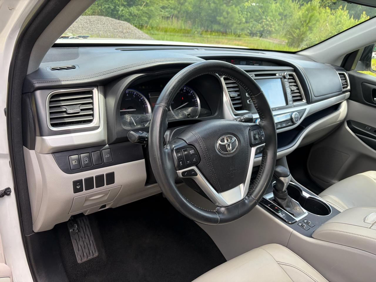 Toyota Highlander XLE AWD V6 2018
