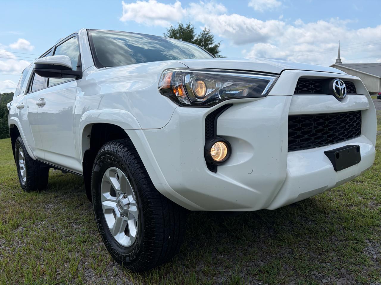 Toyota 4Runner SR5 2WD 2015