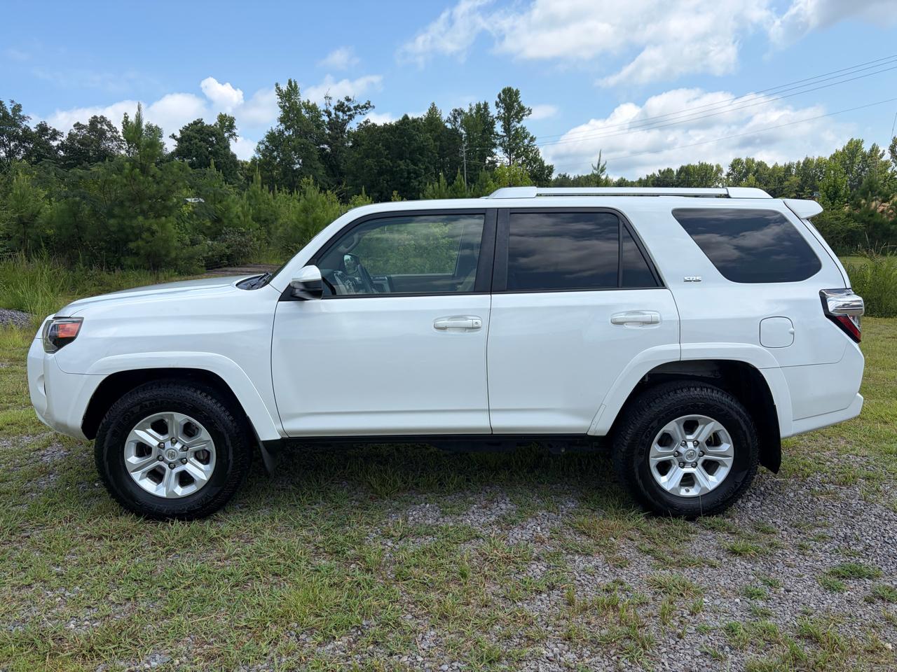 Toyota 4Runner SR5 2WD 2015