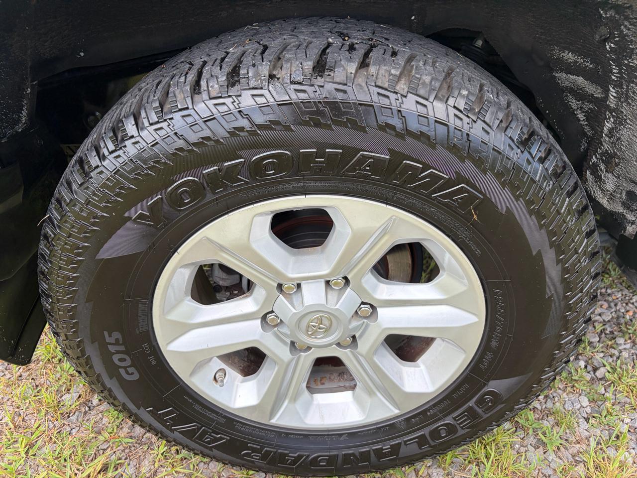 Toyota 4Runner SR5 2WD 2015
