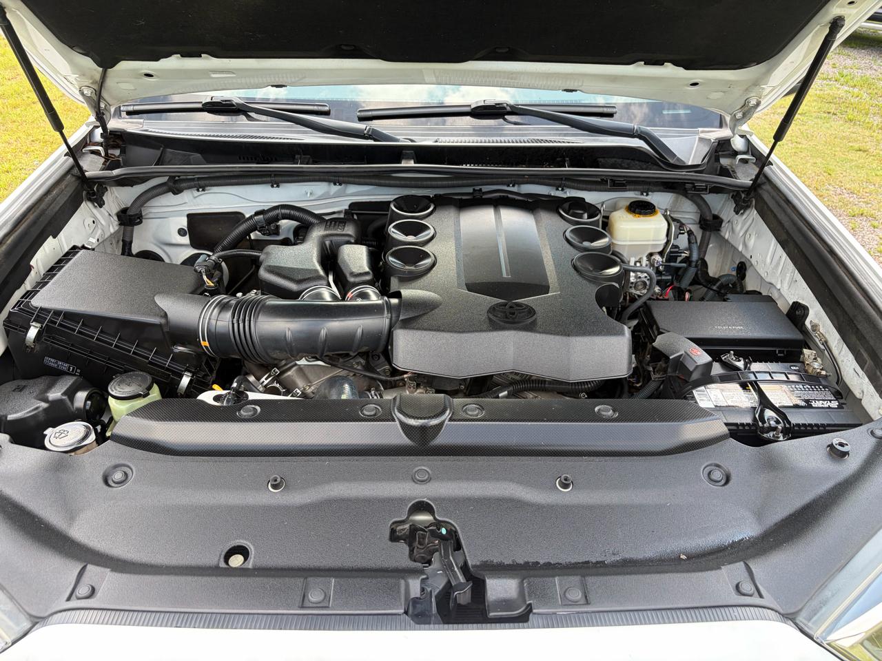 Toyota 4Runner SR5 2WD 2015