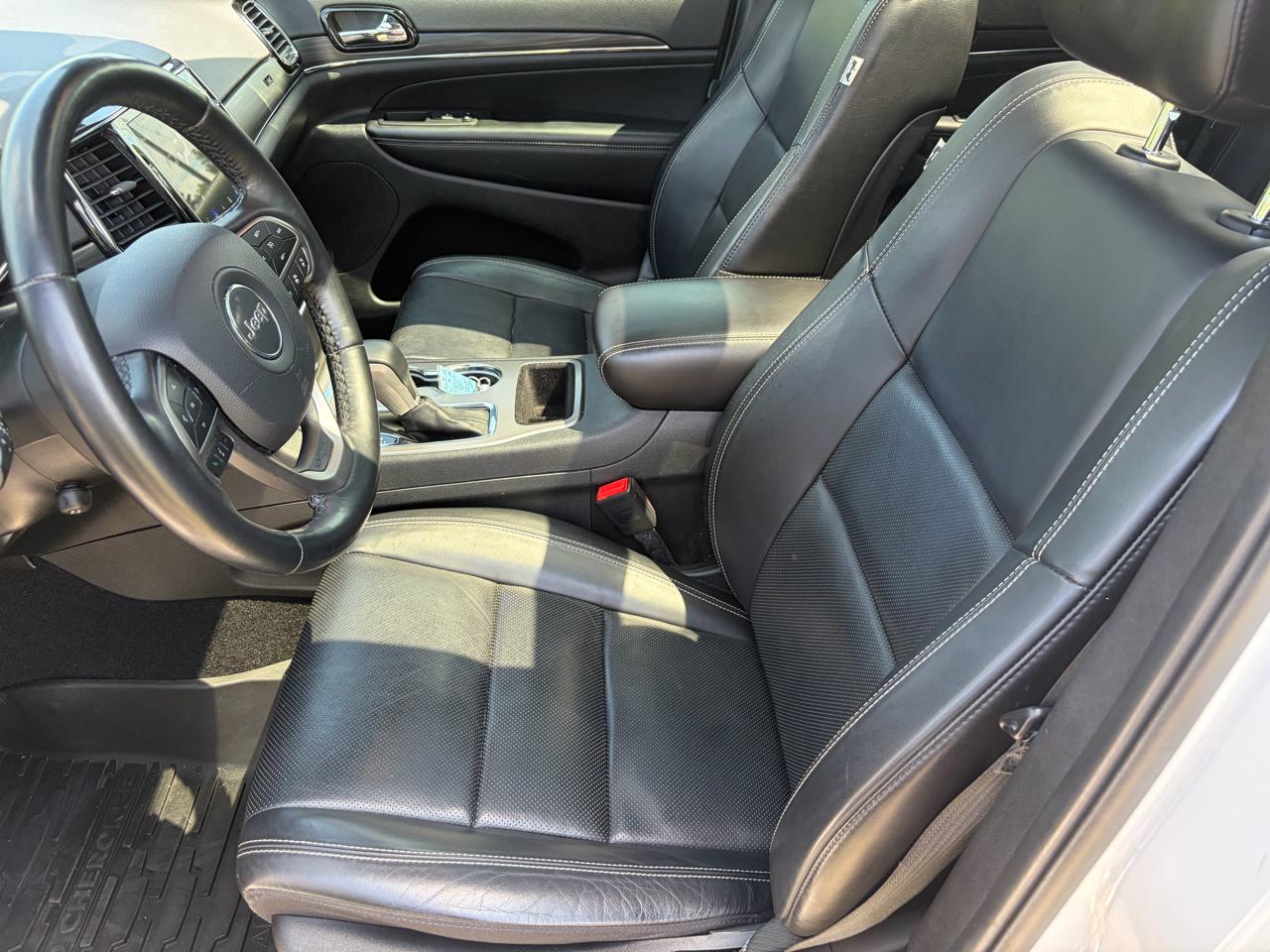 Jeep Grand Cherokee Limited 2WD 2021