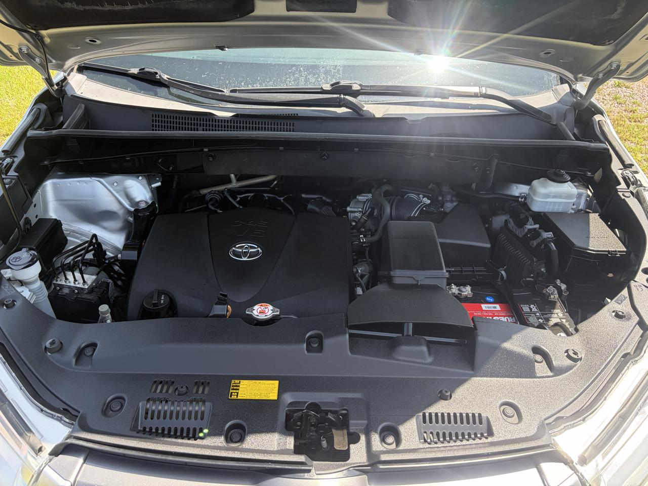 Toyota Highlander XLE 2WD 2019