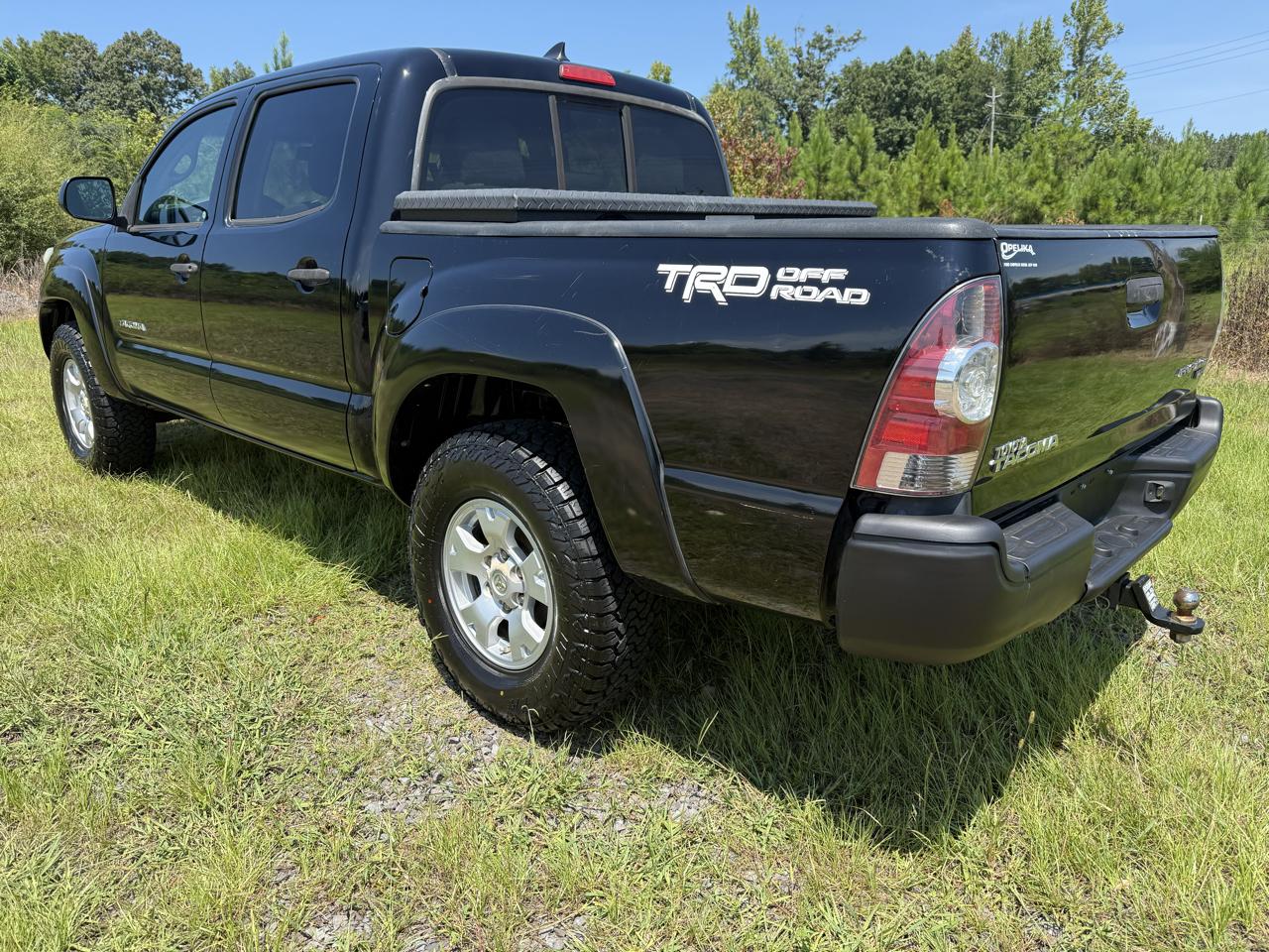 Toyota Tacoma PreRunner Double Cab V6 5AT 2WD 2014