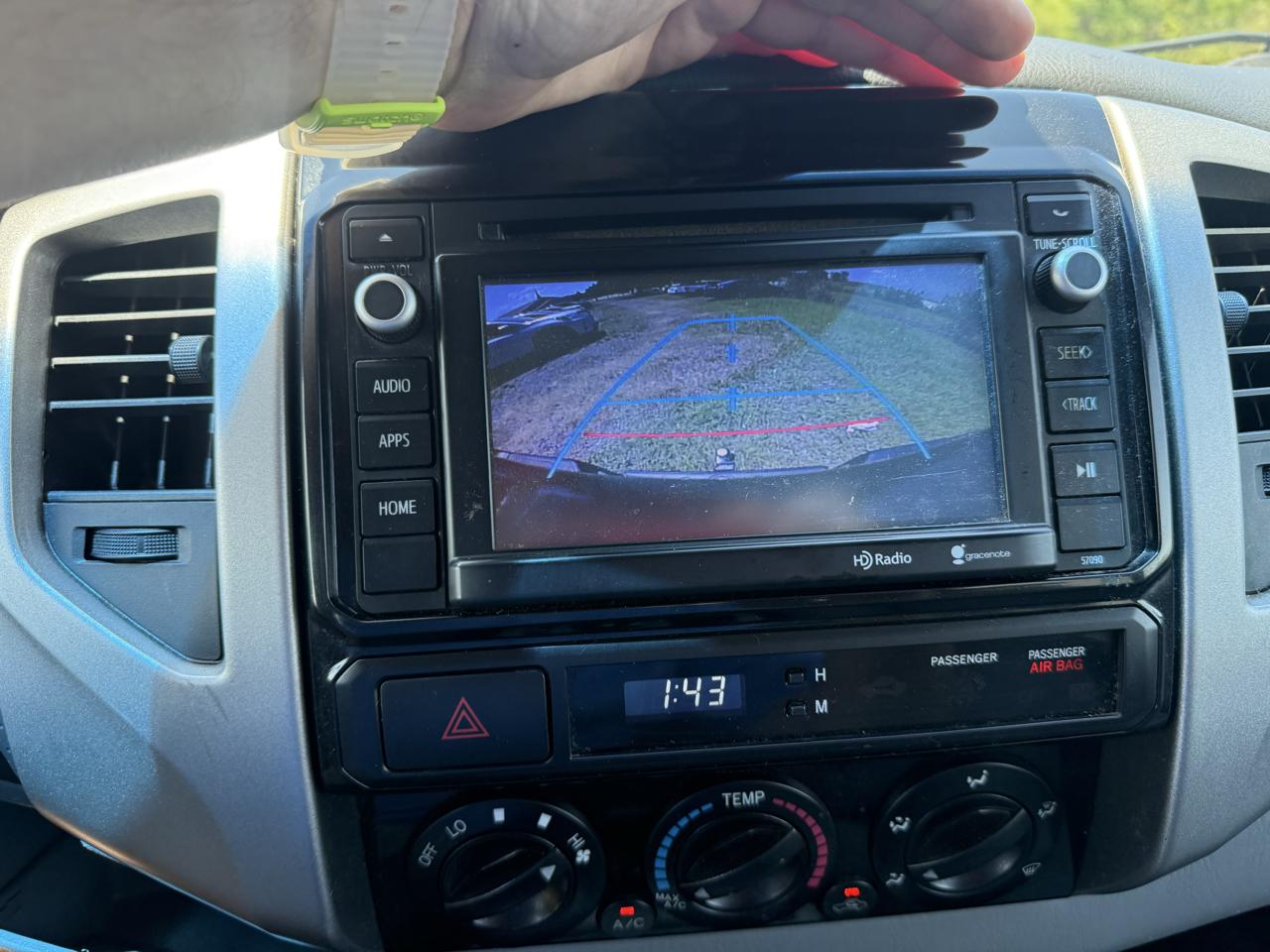 Toyota Tacoma PreRunner Double Cab V6 5AT 2WD 2014