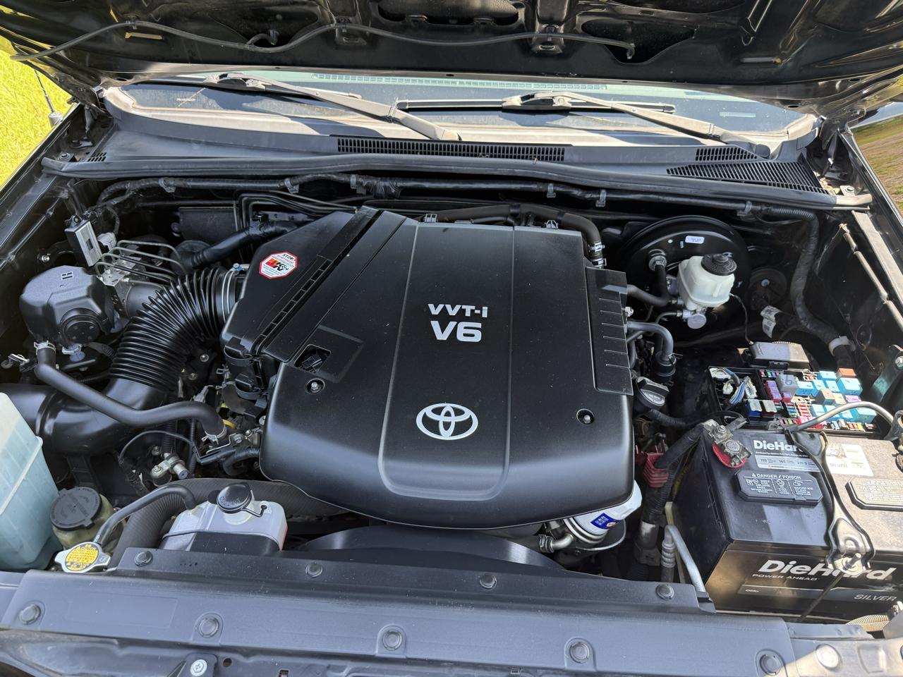 Toyota Tacoma PreRunner Double Cab V6 5AT 2WD 2014