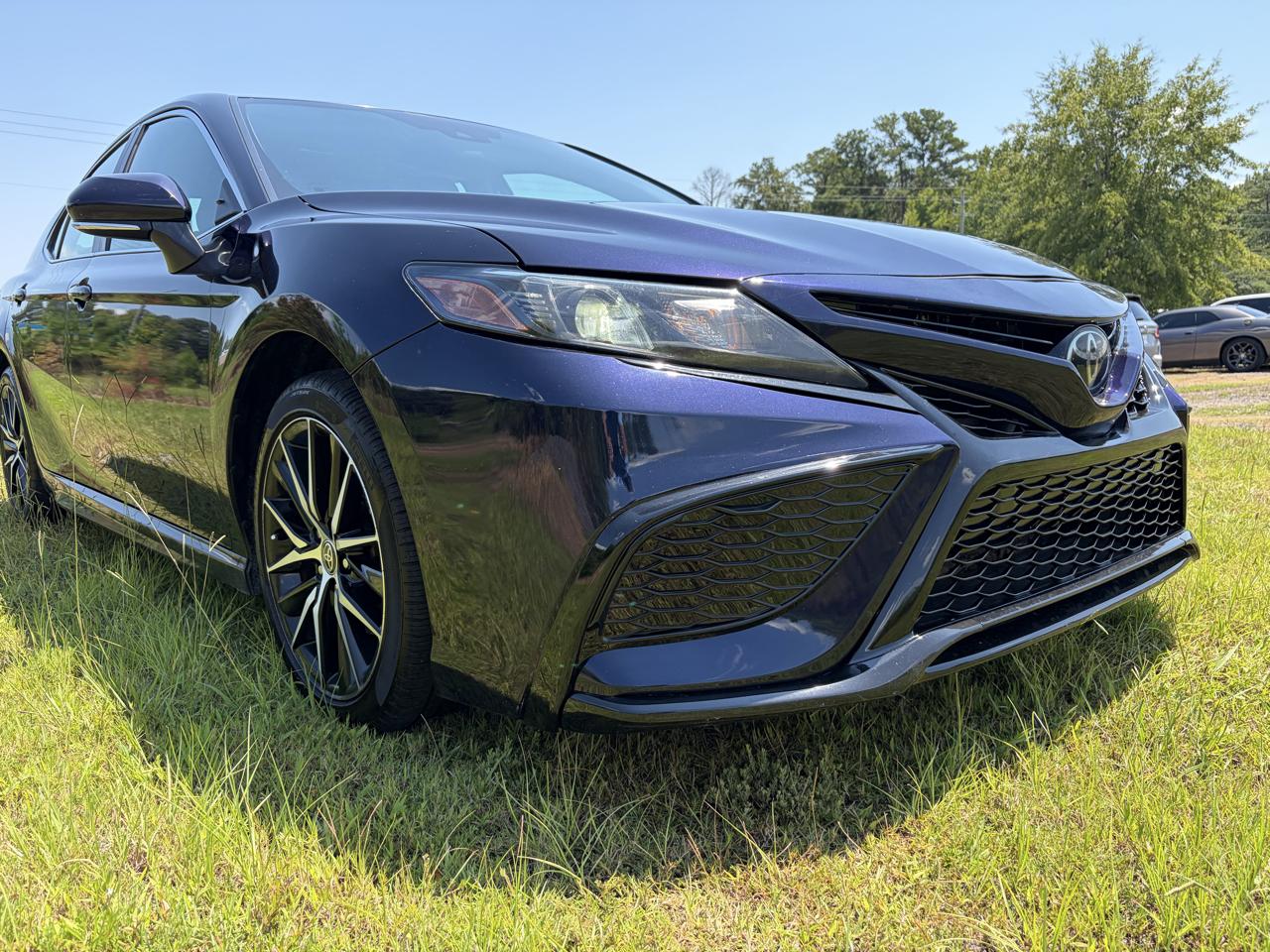 Toyota Camry SE 2022