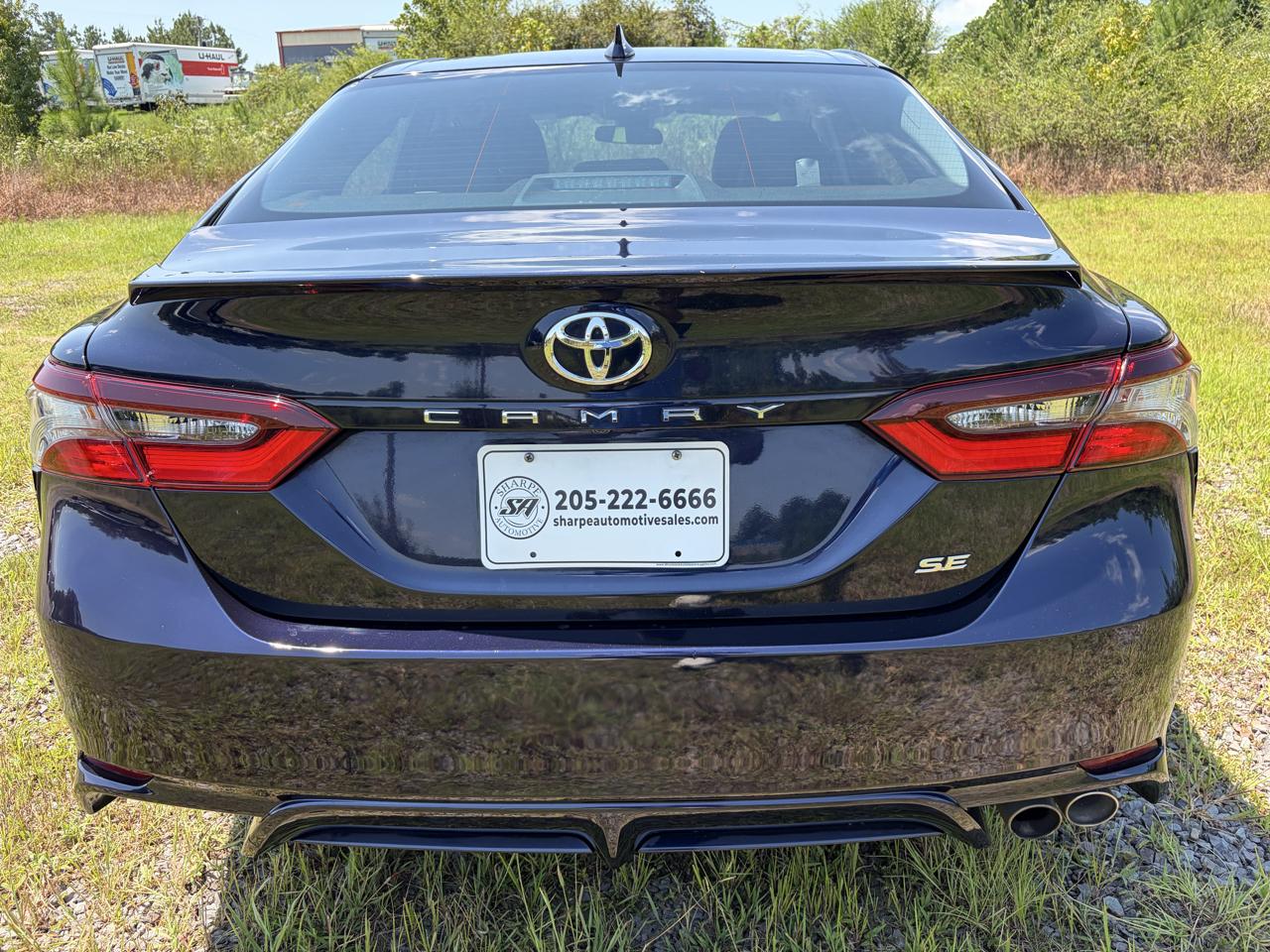 Toyota Camry SE 2022