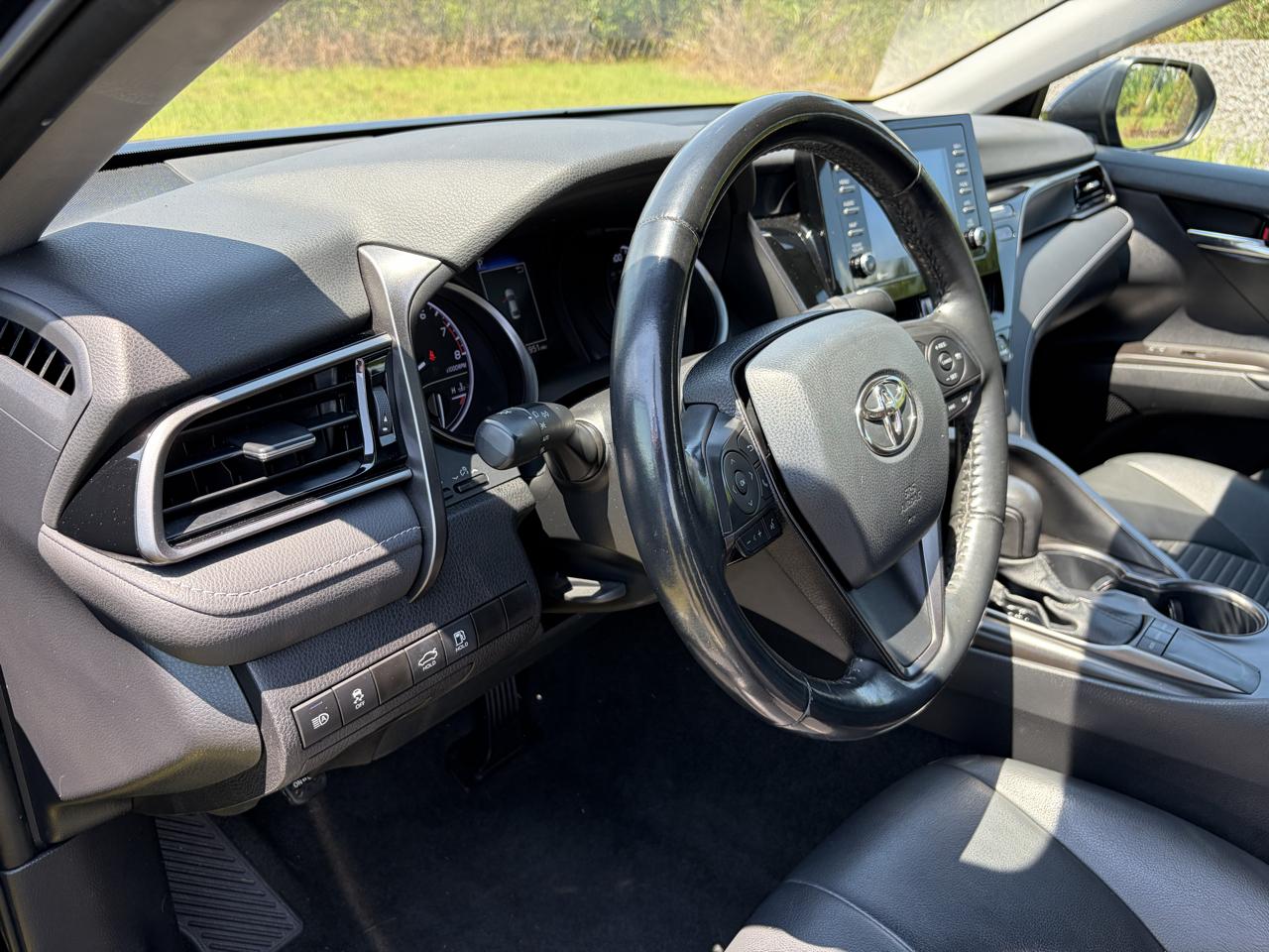 Toyota Camry SE 2022
