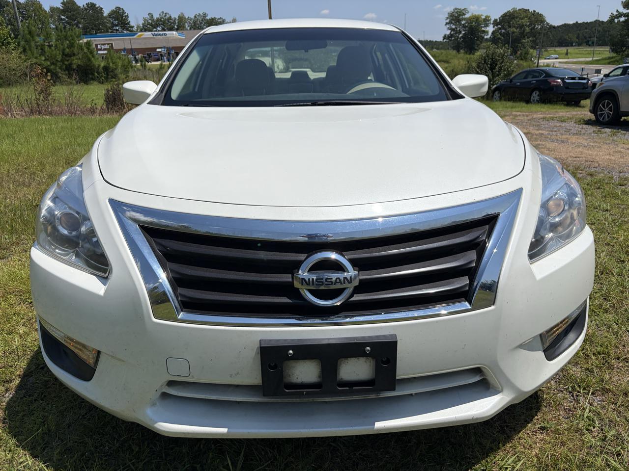 Nissan Altima 2.5 S 2014