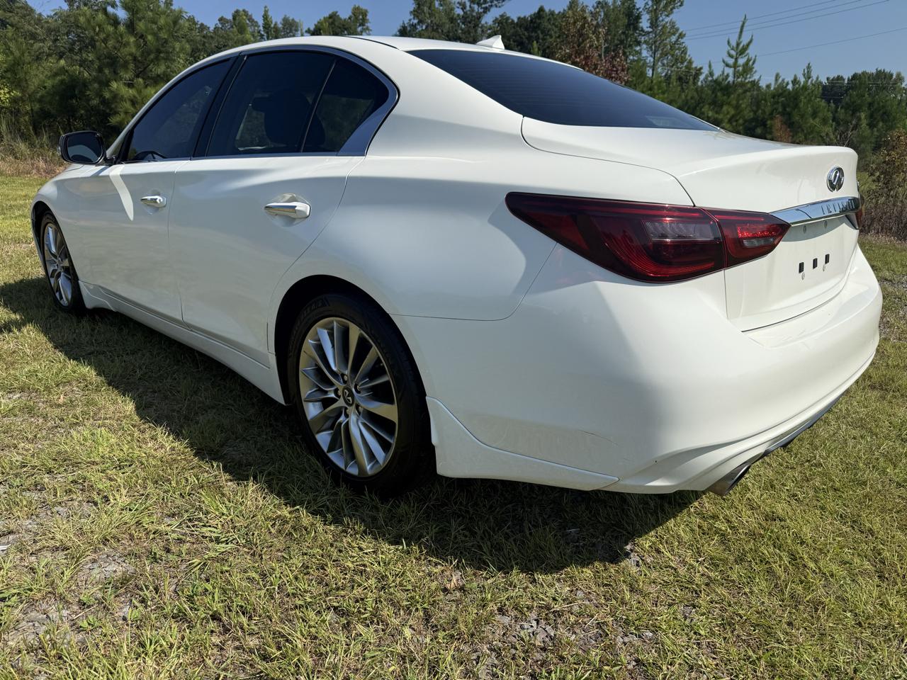 Infiniti Q50 3.0t LUXE 2019