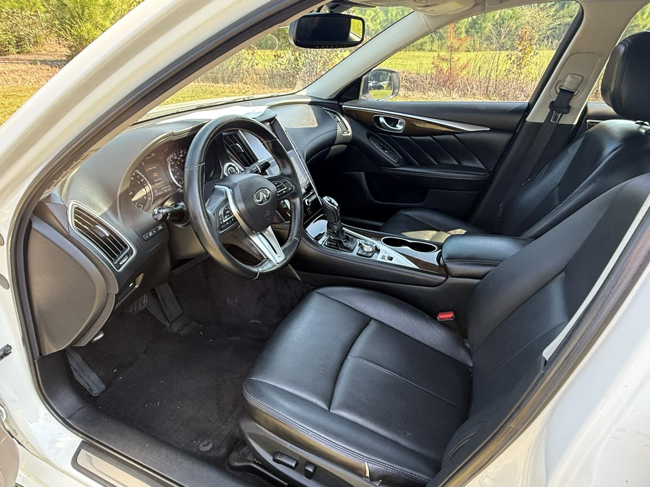 Infiniti Q50 3.0t LUXE 2019