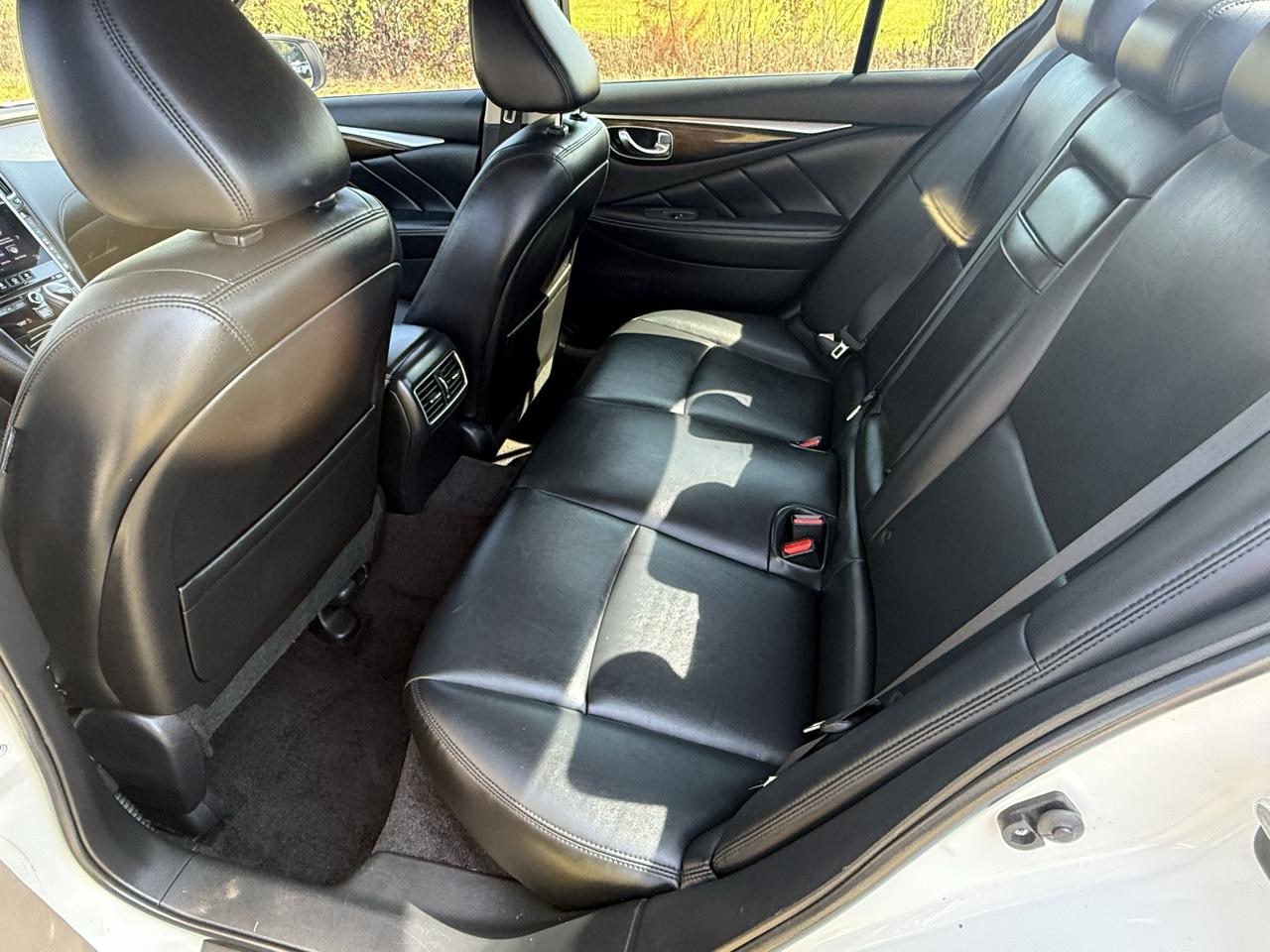 Infiniti Q50 3.0t LUXE 2019