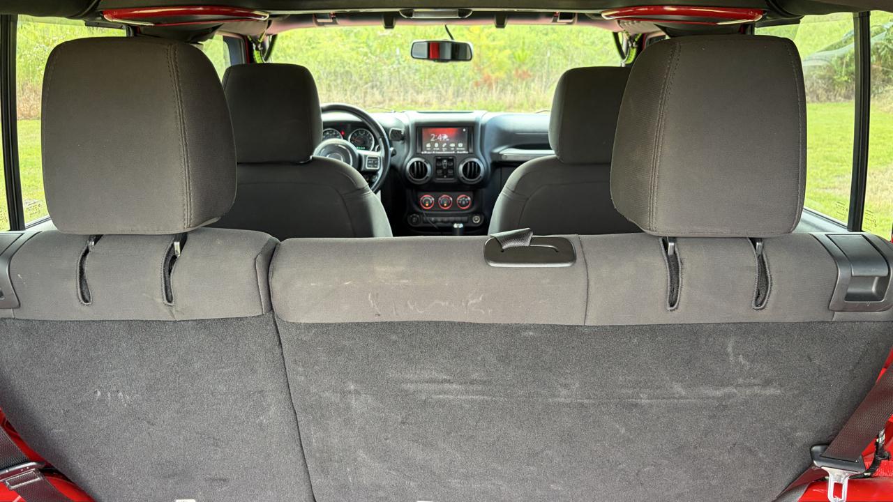 Jeep Wrangler Unlimited Sport 4WD 2015