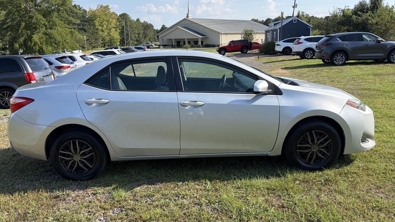 Toyota Corolla XLE CVT 2019