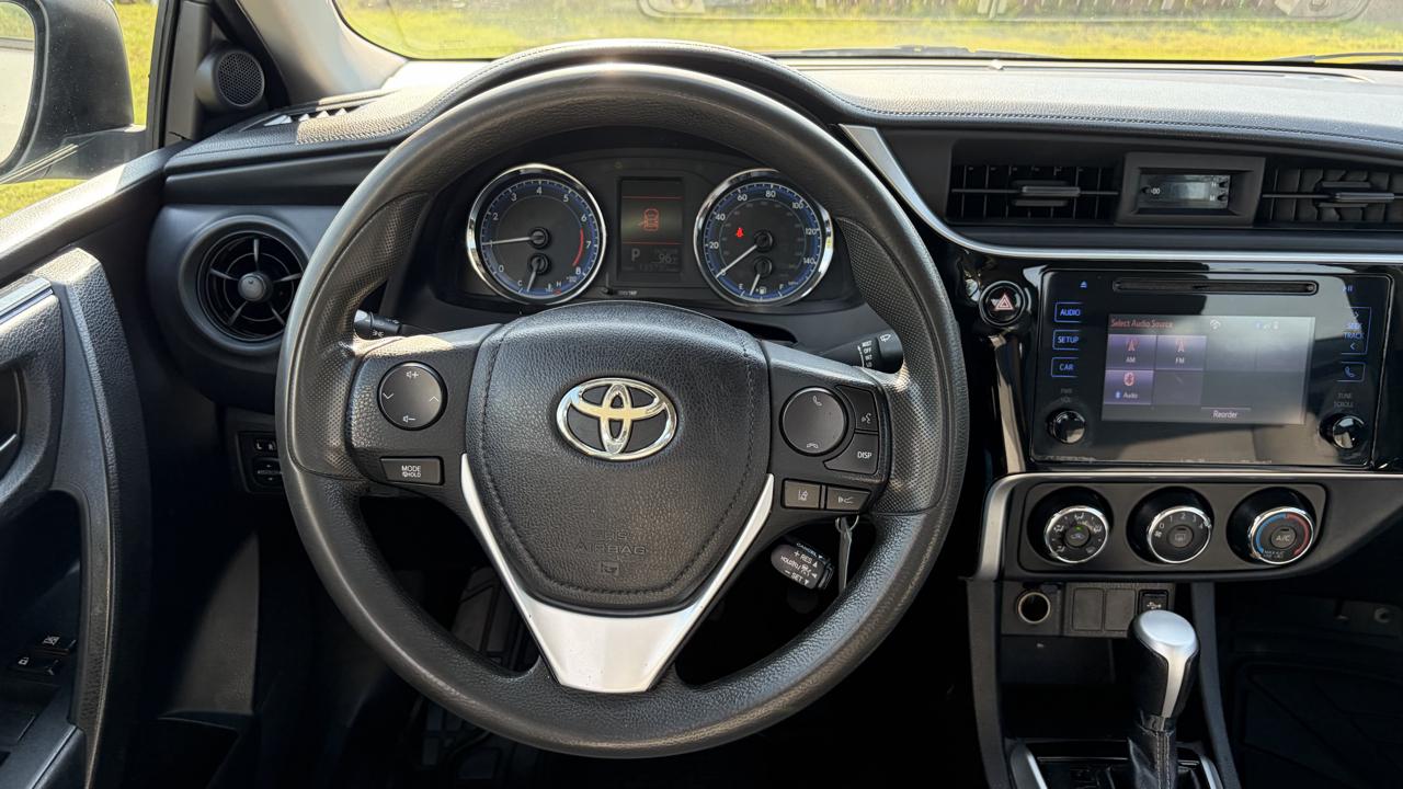 Toyota Corolla XLE CVT 2019