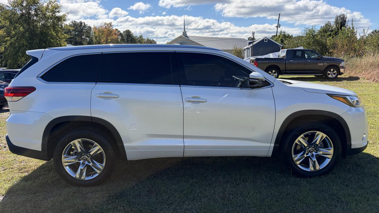 Toyota Highlander Limited FWD V6 2019
