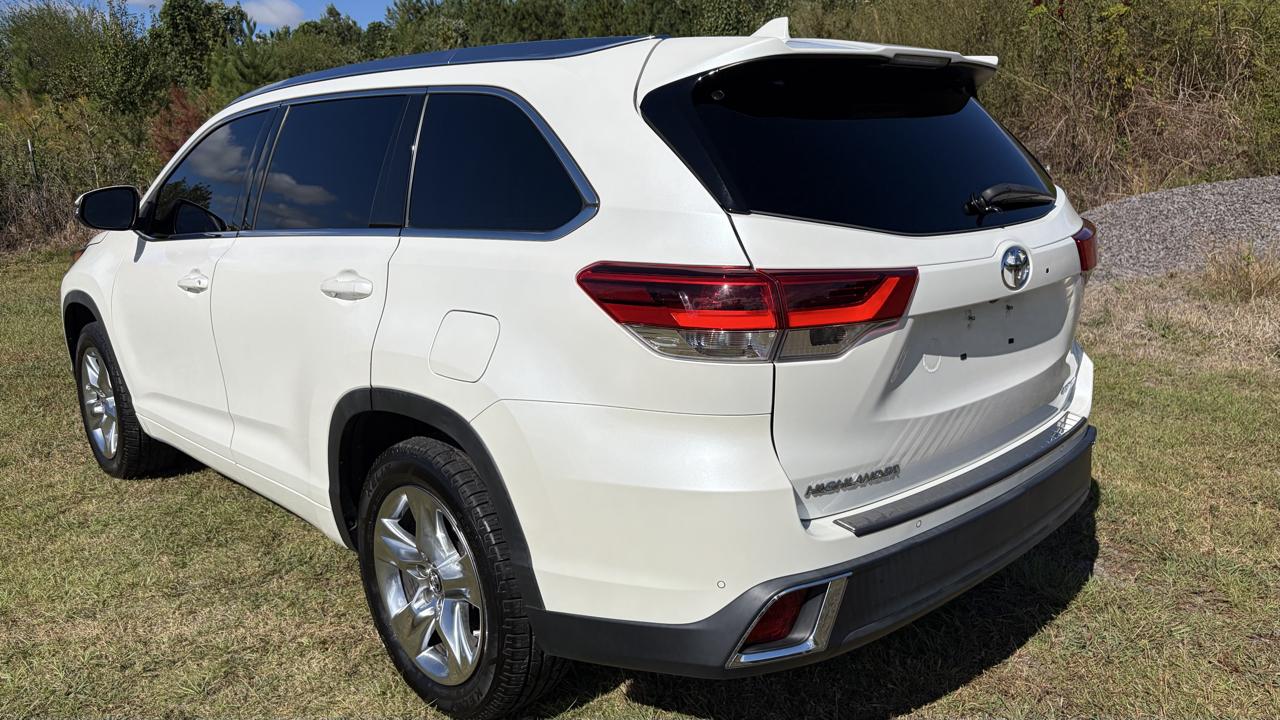 Toyota Highlander Limited FWD V6 2019
