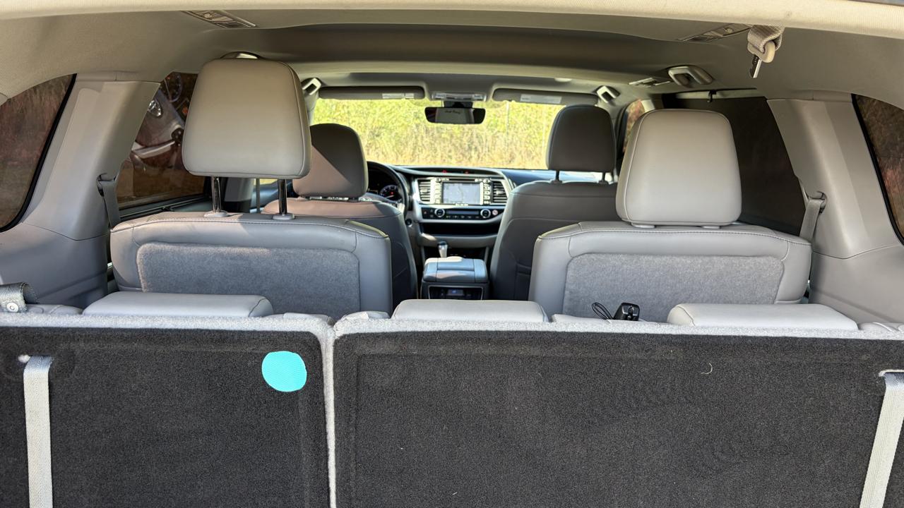 Toyota Highlander Limited FWD V6 2019