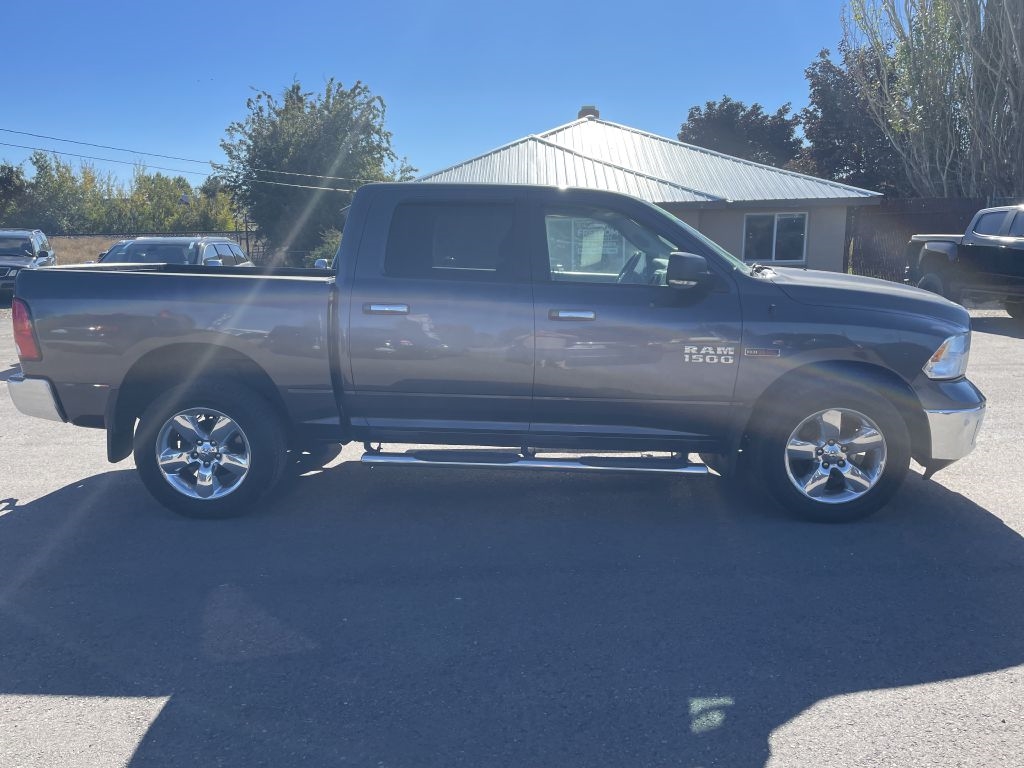 2015 RAM Ram 1500 Pickup SLT's photo