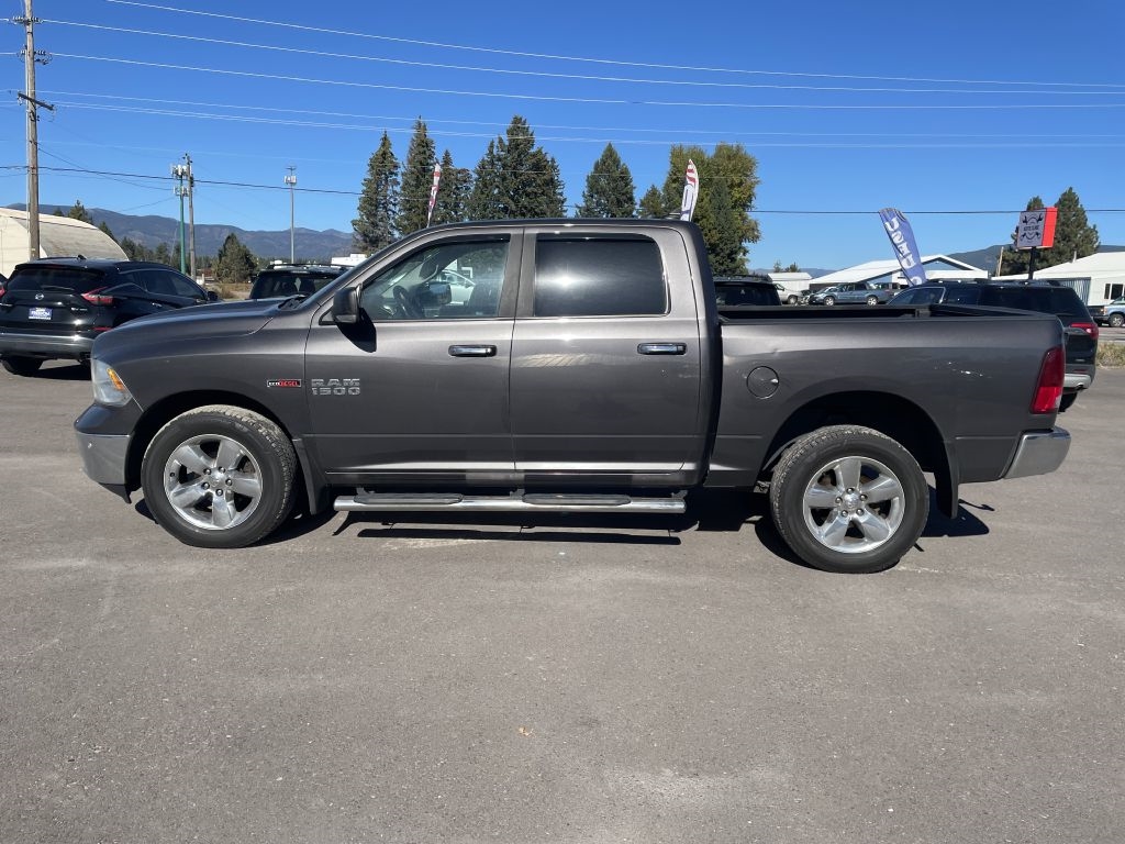 RAM 1500 SLT Crew Cab SWB 4WD 2015