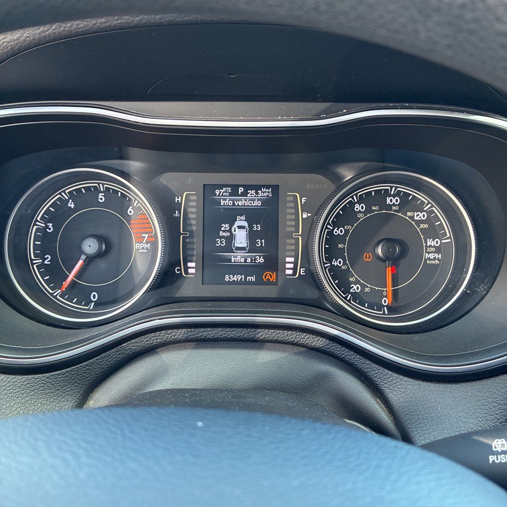 Jeep Cherokee Latitude 4WD 2019 Jeep Cherokee Latitude 4WD 2019