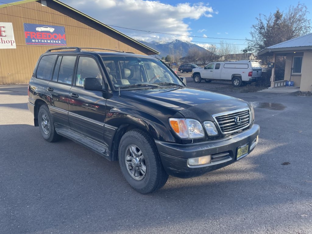Lexus LX 470 Sport Utility 2002