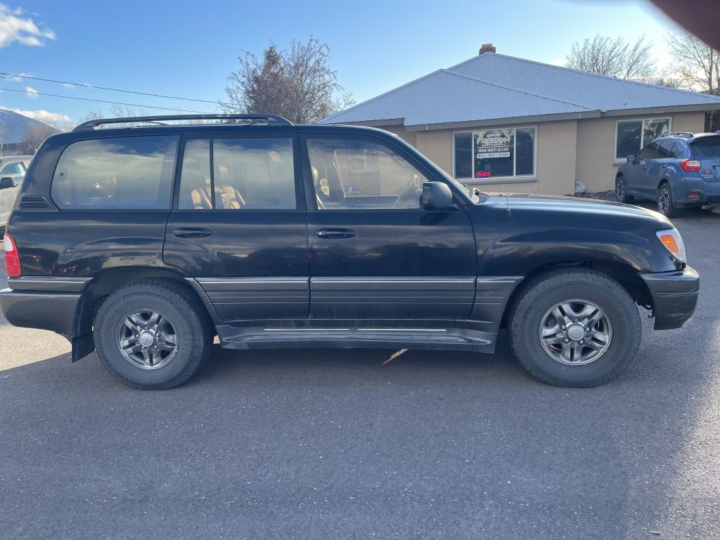 2002 Lexus LX 470's photo