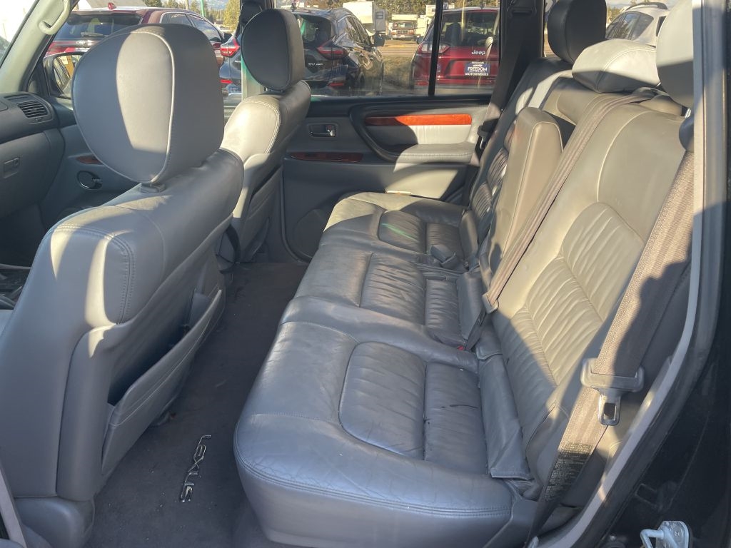 Lexus LX 470 Sport Utility 2002