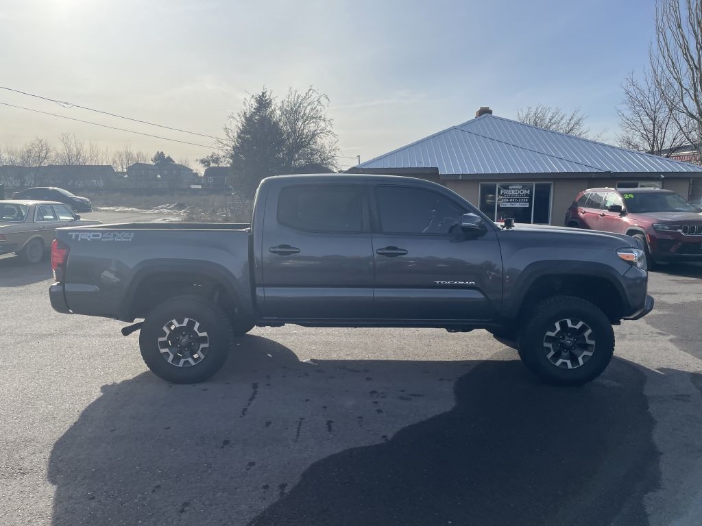 Toyota Tacoma TRD Off Road Double Cab 6' Bed V6 4x4 AT (Natl) 2019