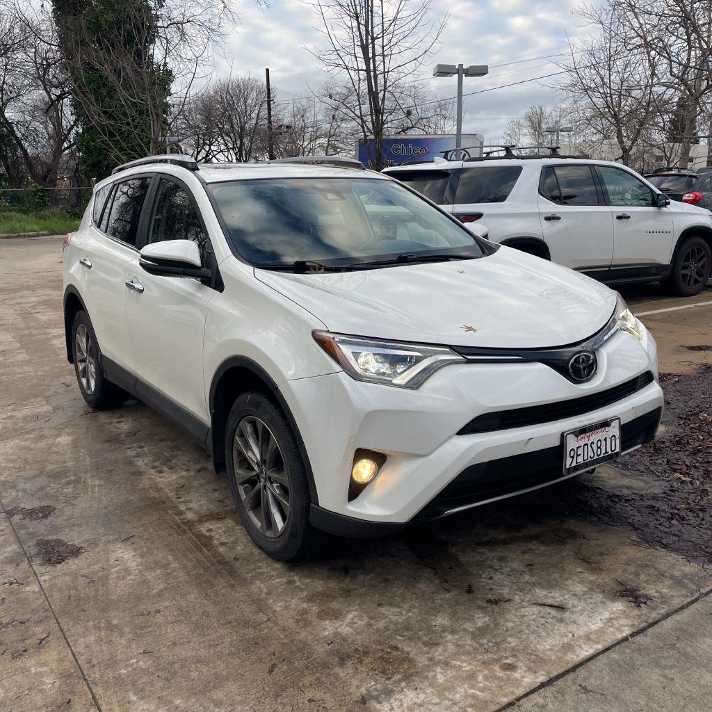 Toyota RAV4 Limited AWD 2017