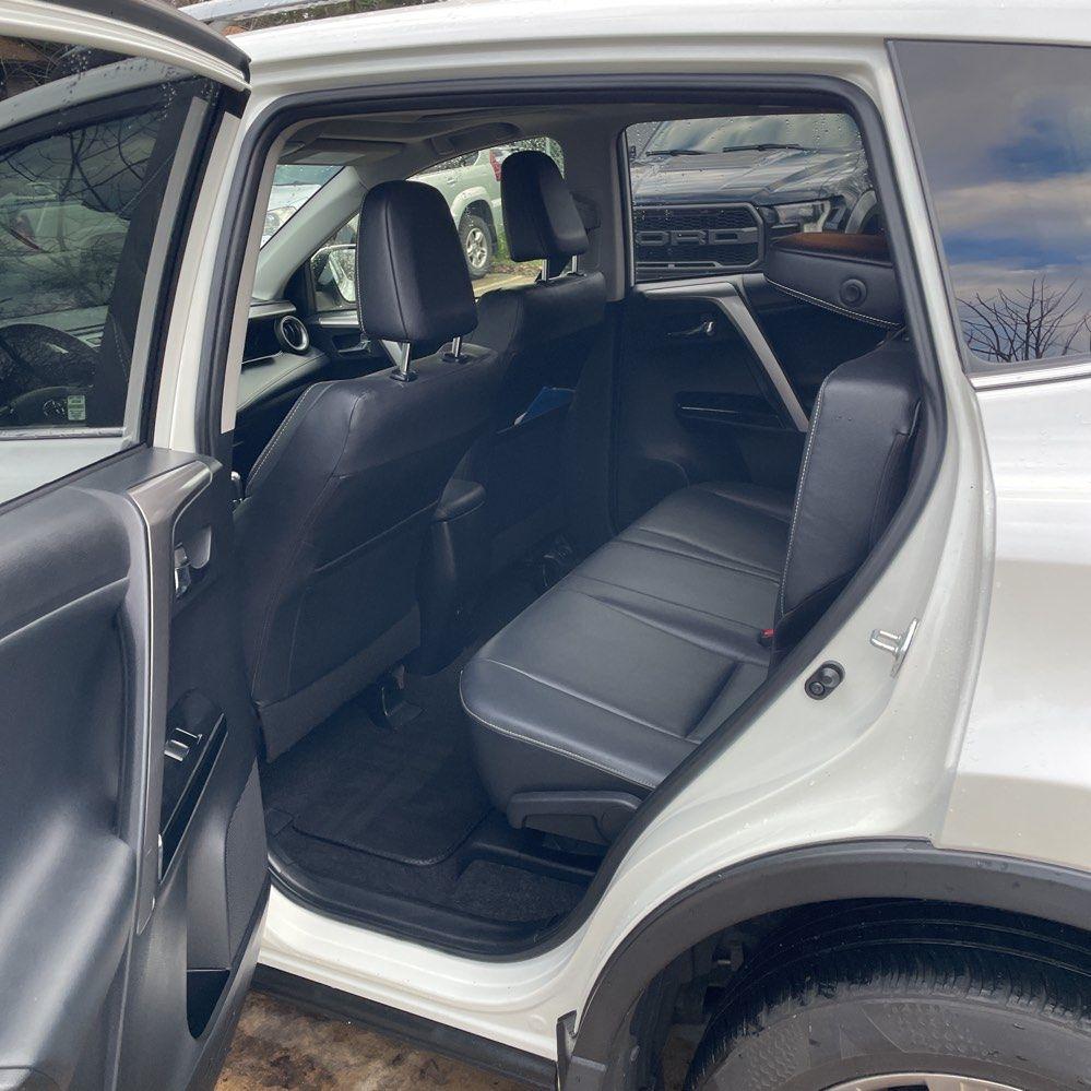 Toyota RAV4 Limited AWD 2017