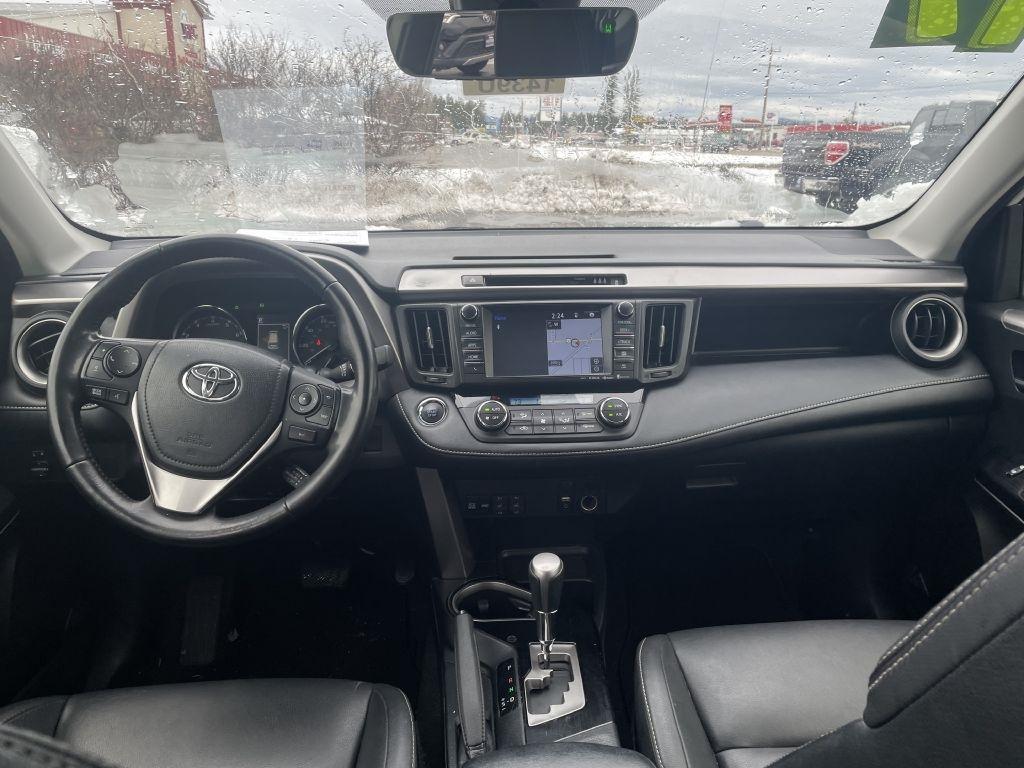 Toyota RAV4 Limited AWD 2017